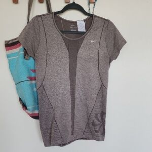 Nike Women's Heathered Brown Short Sleeve Tee